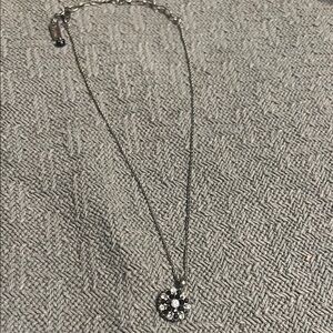 Elegant Silver Floral Pendant Necklace Mariana